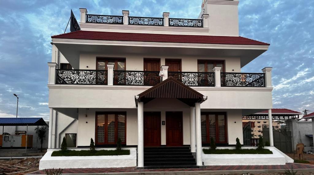 Grb Resort Thiruchendur Bagian luar foto